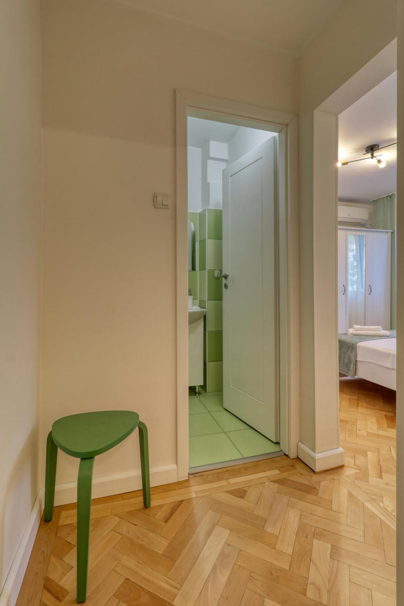 Quito Apartment - Stylish & Quiet Bukarest Eksteriør billede