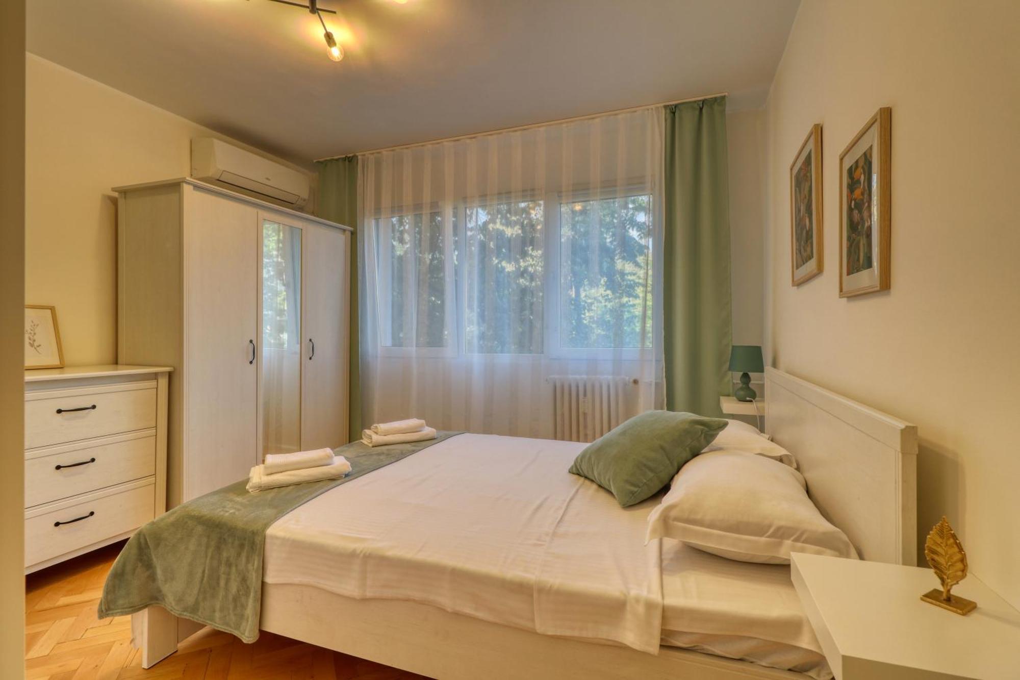 Quito Apartment - Stylish & Quiet Bukarest Eksteriør billede